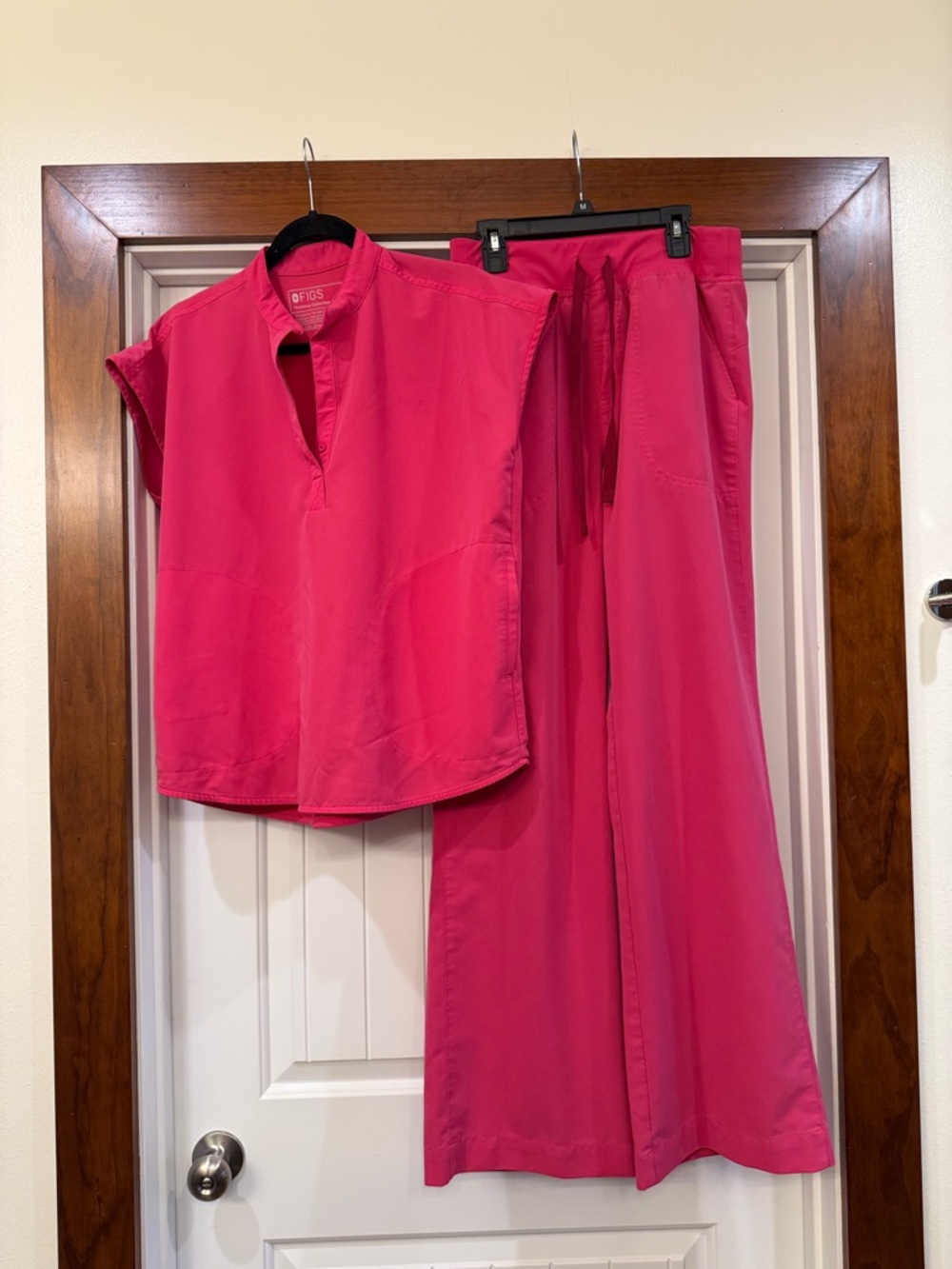 Figs Shocking Pink Set